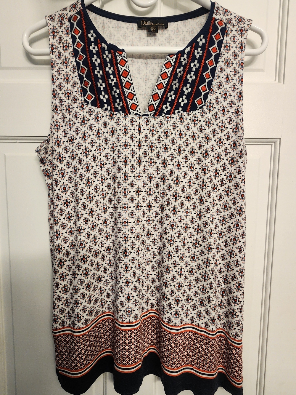 dELiA*s Sleeveless Patterned White and Navy Tunic Top